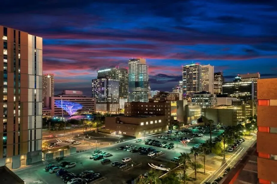 Phx Roro Gym Pool Pets Parking #15 Cozysuites Phoenix